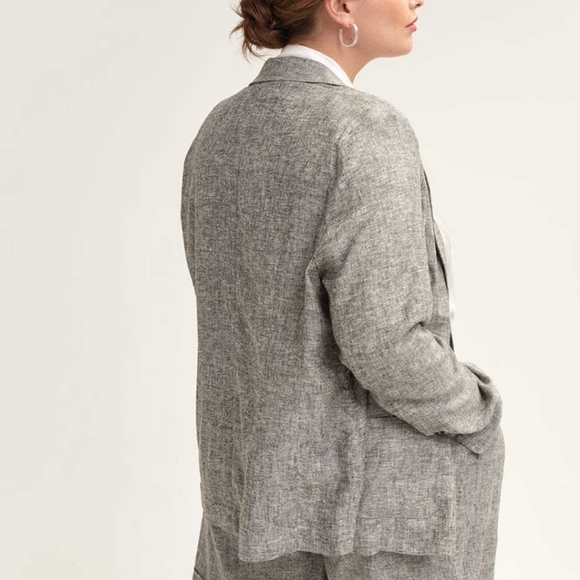 Tailored Linen Blazer - Picture 2 of 7